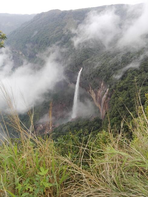 Nokhalakhai falls